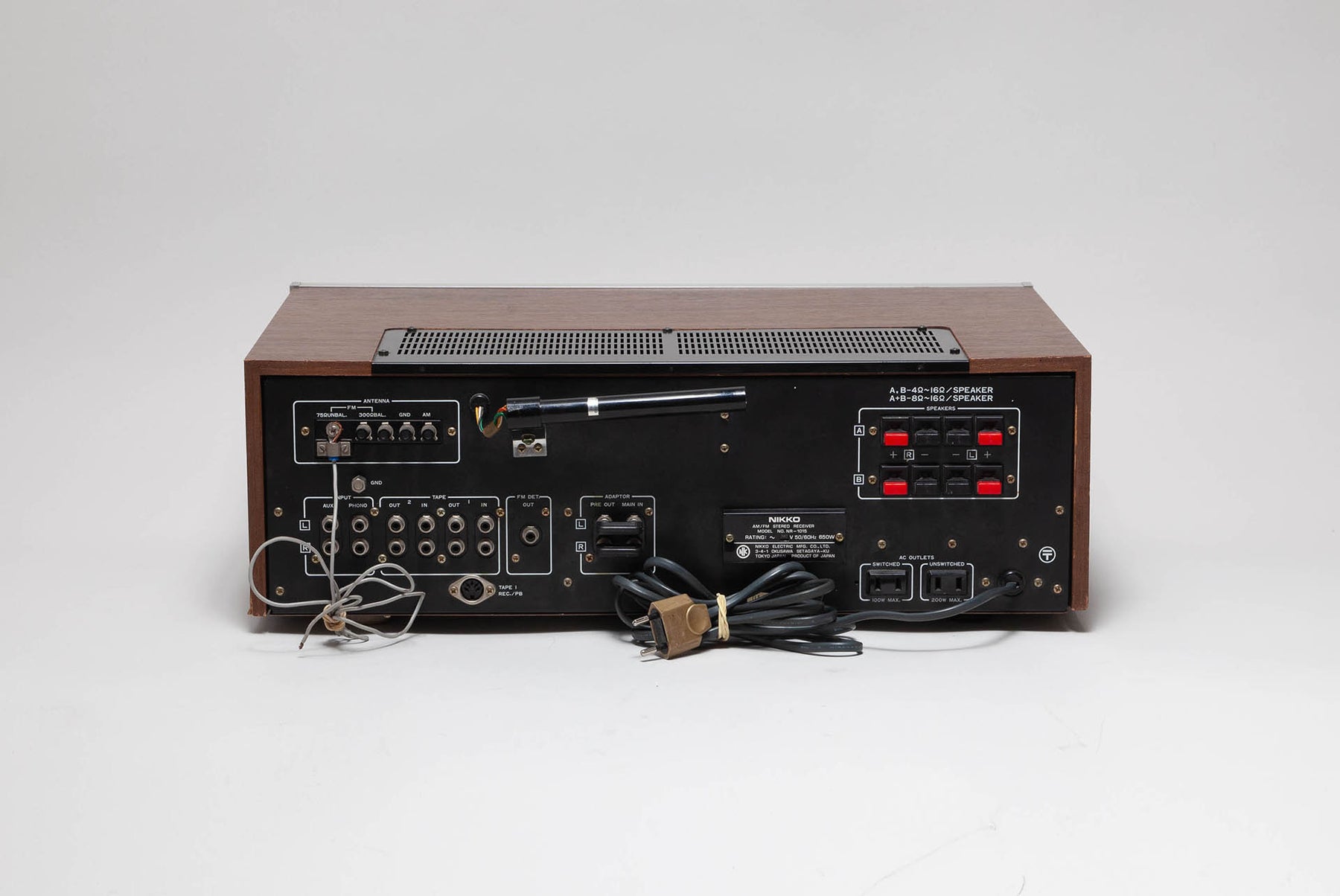 Ampli Tuner Nikko NR-1015 -vue arrière
