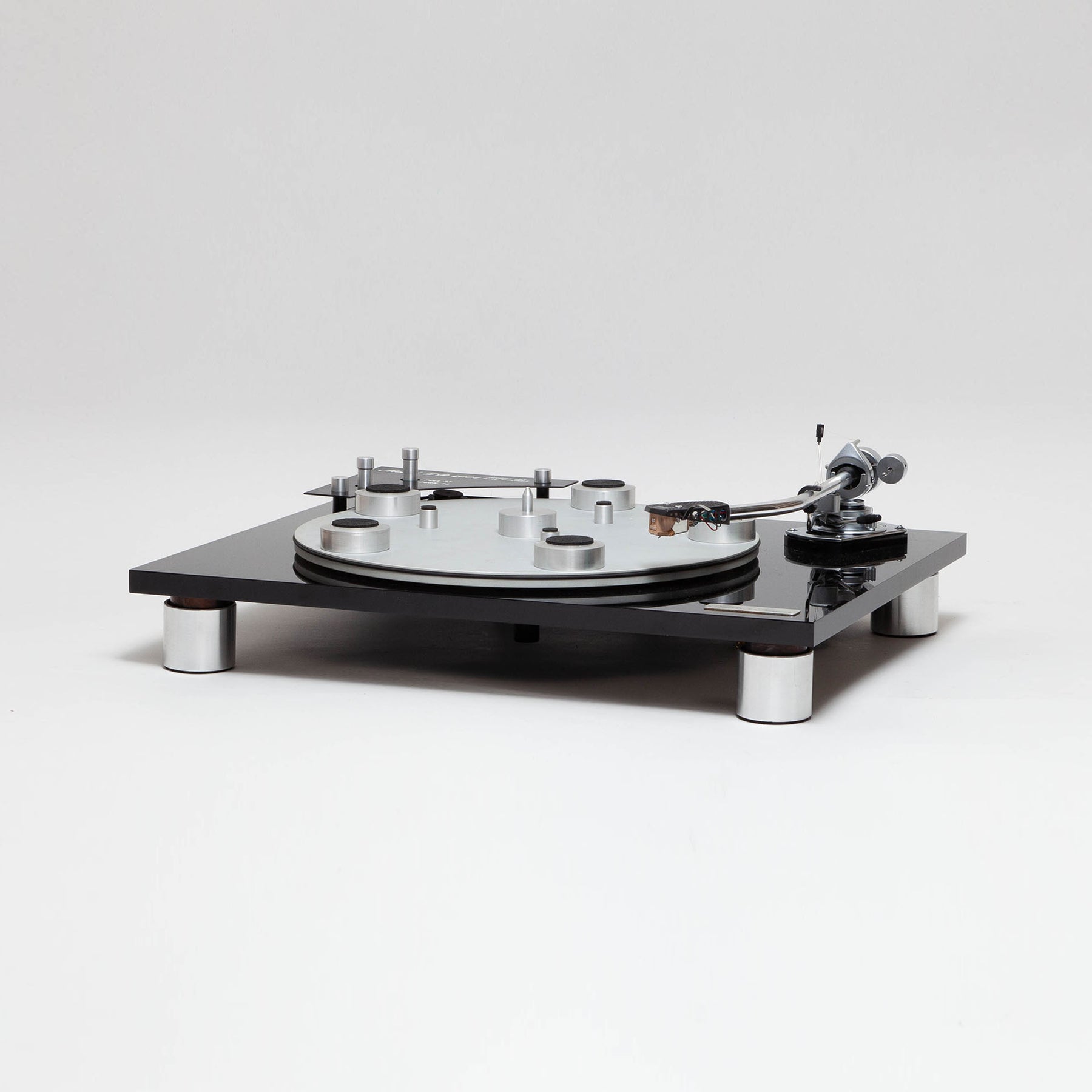 Platine vinyles Audio Linear TD 4001 - Vue de trois quarts