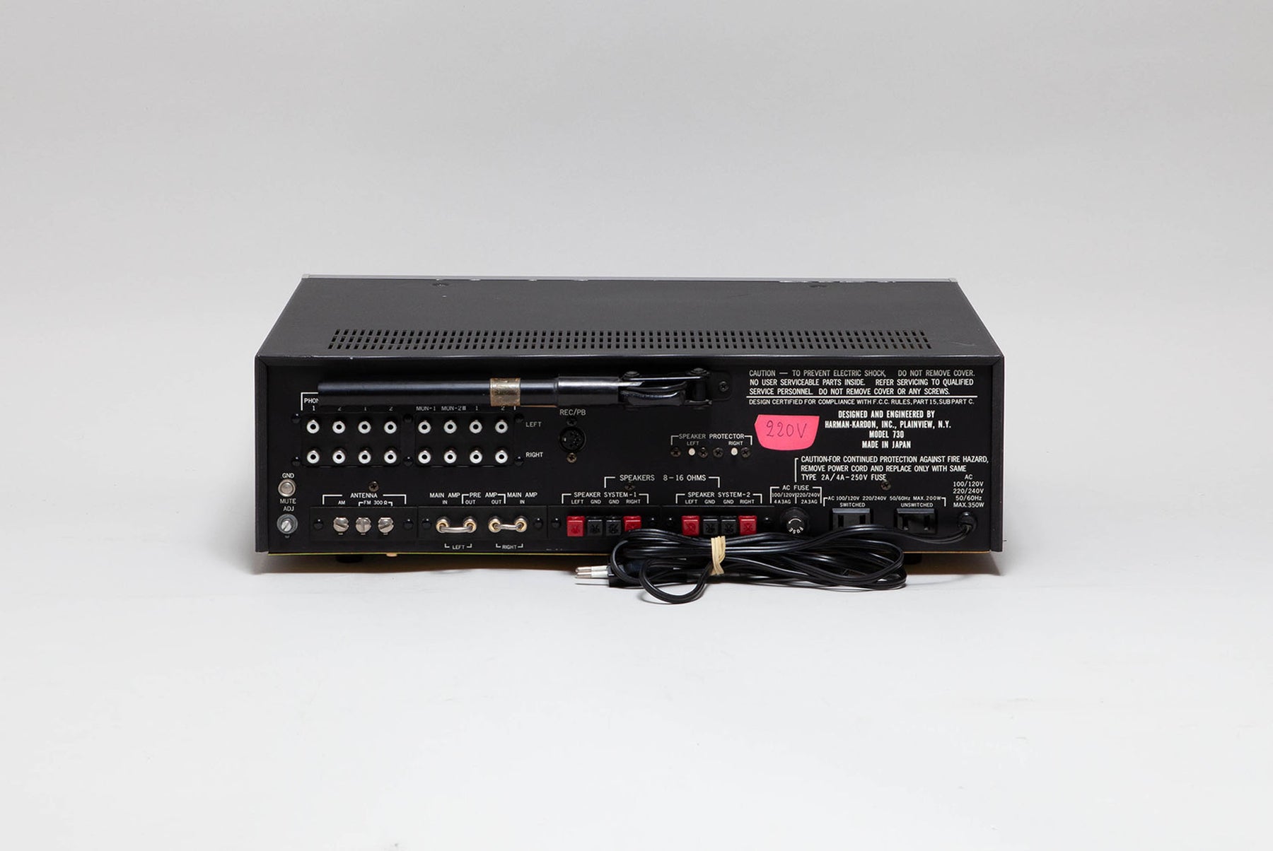 Amplificateur Tuner Harman Kardon 730 - Vue arrière