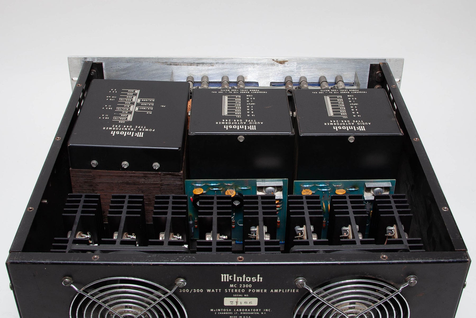 Amplificateur de puissance McIntosh MC2300 - Vue intérieur