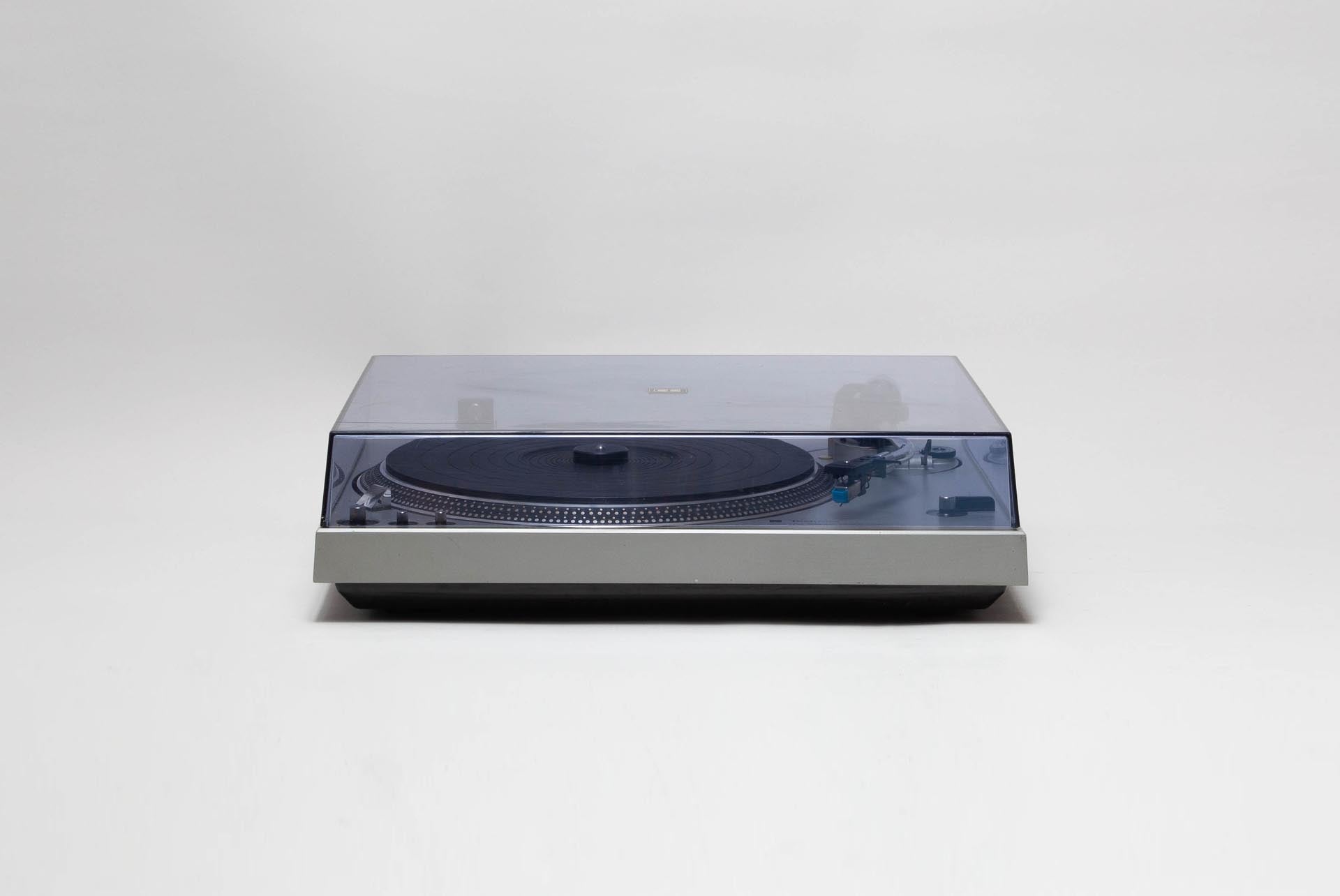 Technics SL-1700 - Record Player | HARK