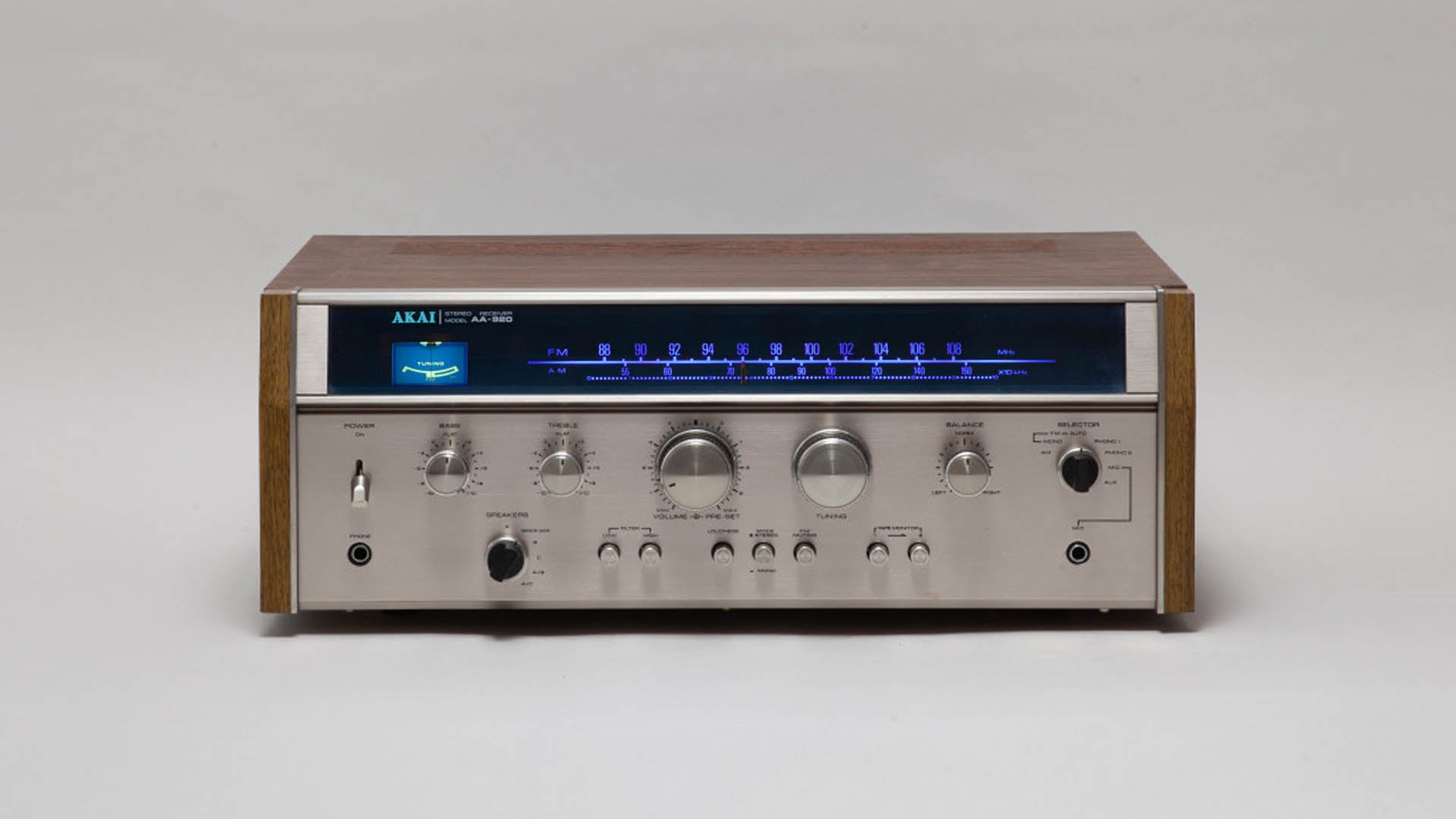 Akai AA-920 - Stereo Receiver | HARK