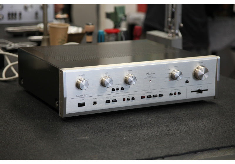 Accuphase E-203