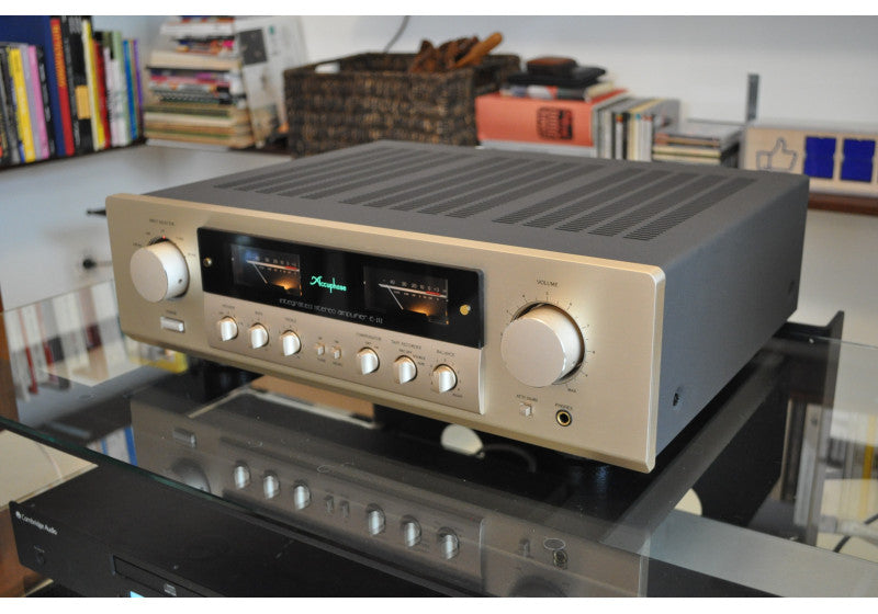 Accuphase E-212