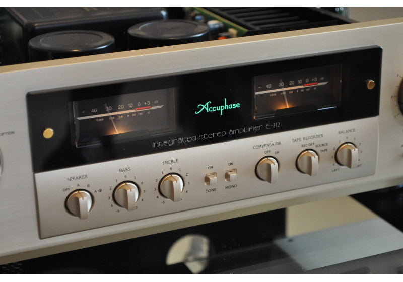 Accuphase E-212