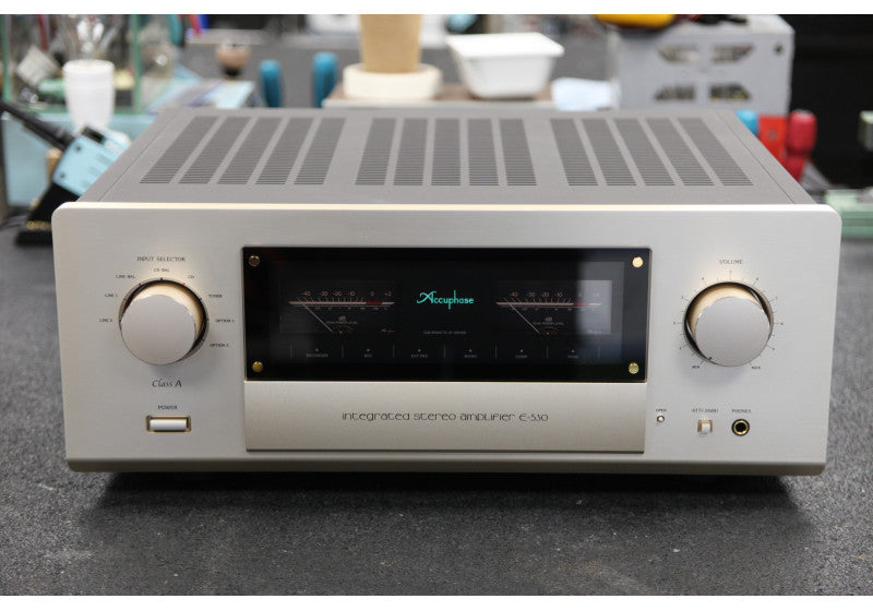 Accuphase E-530