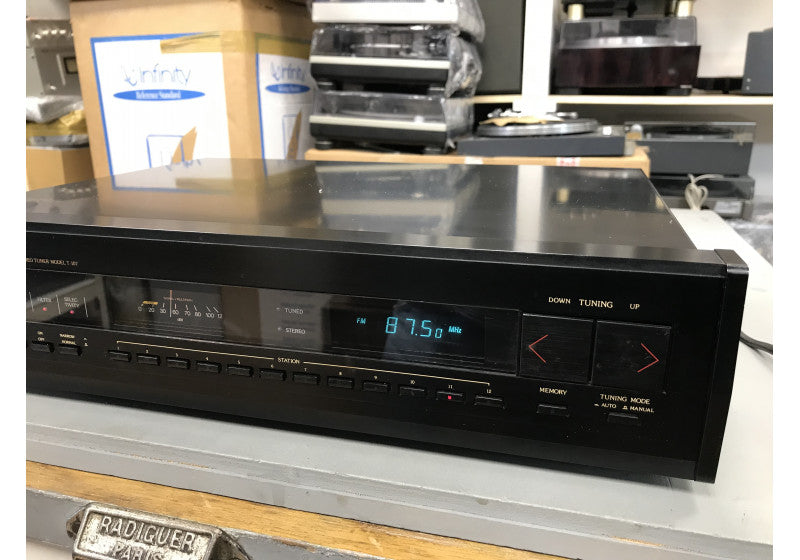 Accuphase T-107