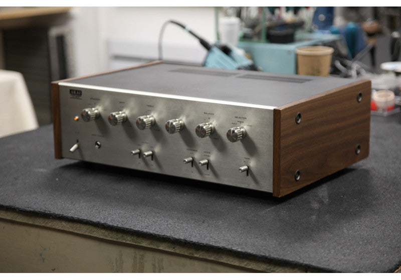 Akai AA-5200