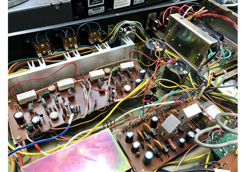 Akai AA-930