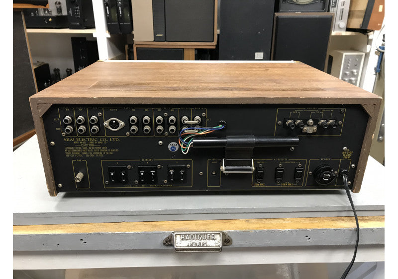 Akai AA-930