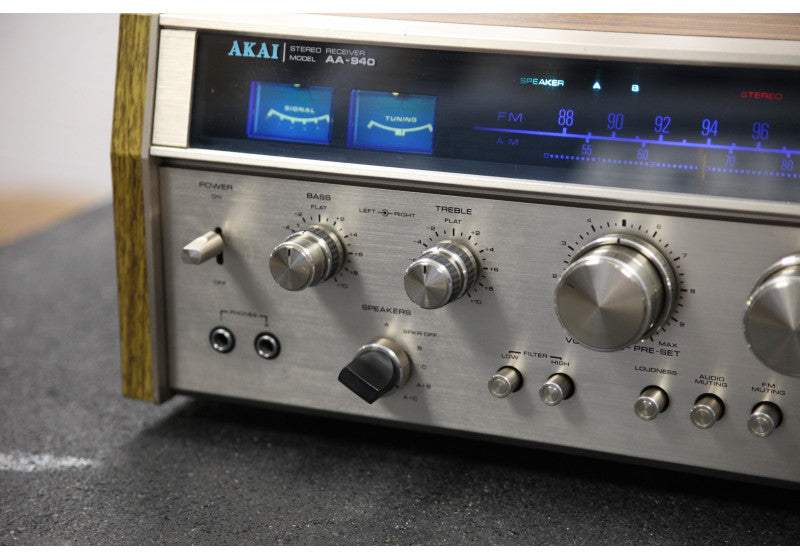 Akai AA-940