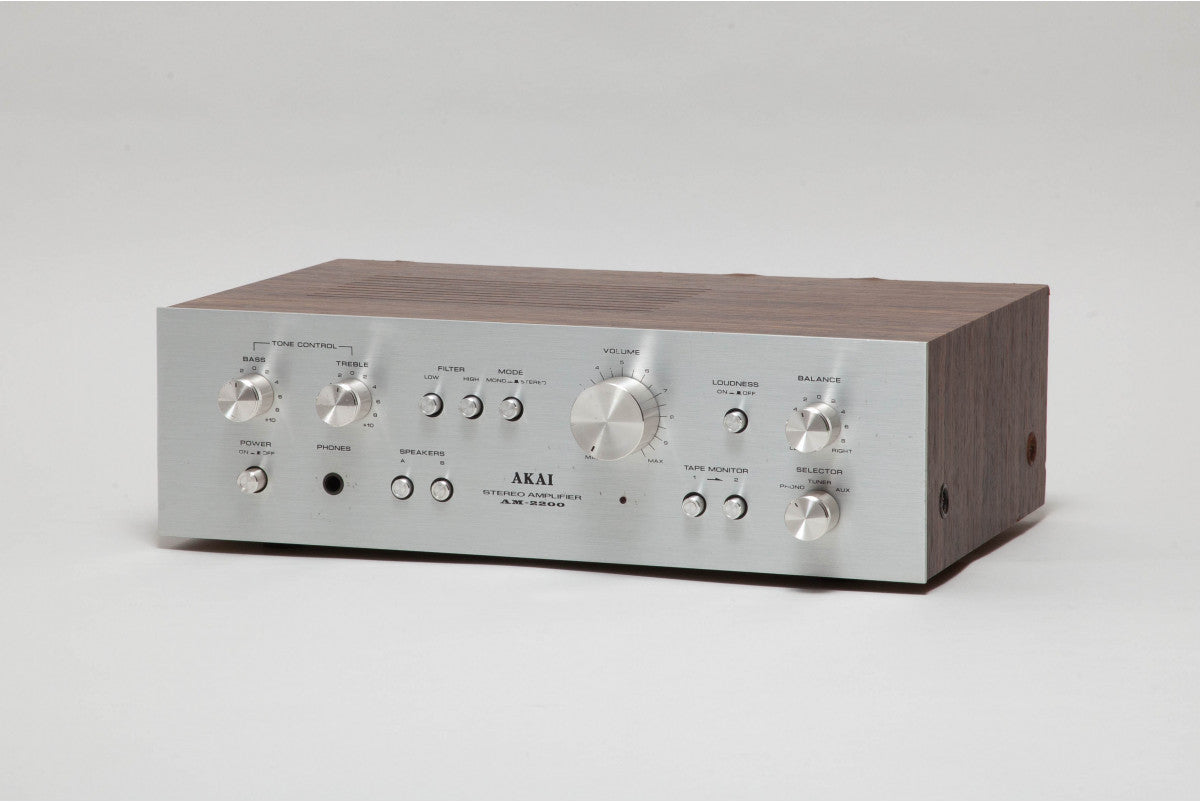 Akai AM-2200