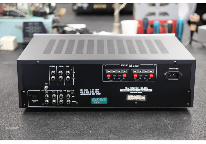 Akai AM-2450