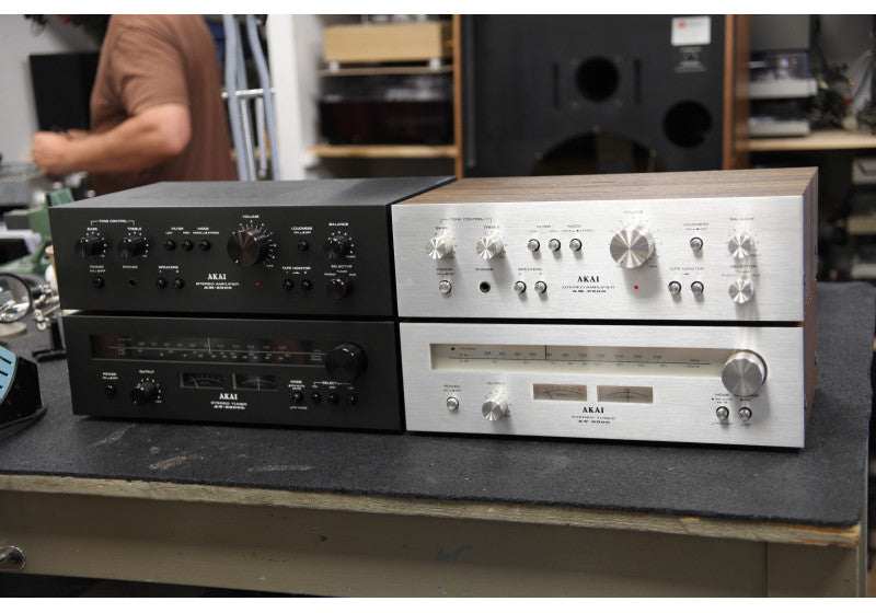 Akai AT-2200