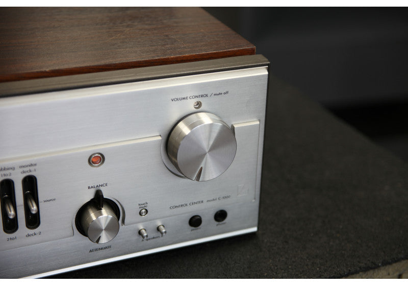 Luxman C-1000