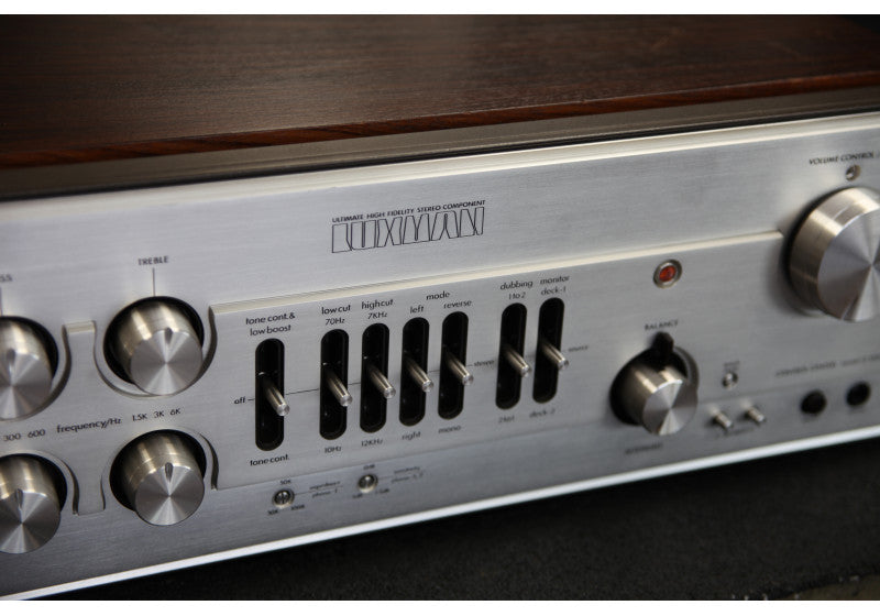 Luxman C-1000