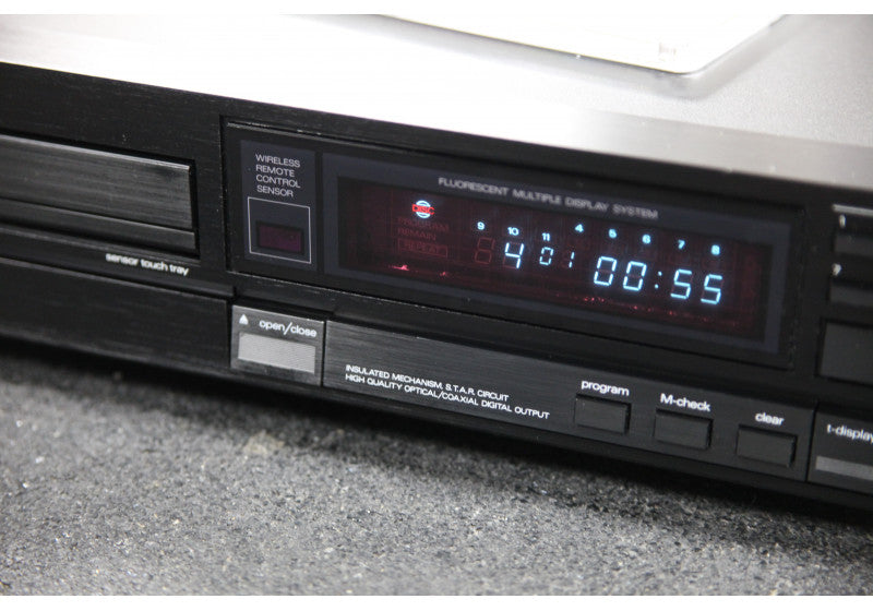 Luxman D-113D
