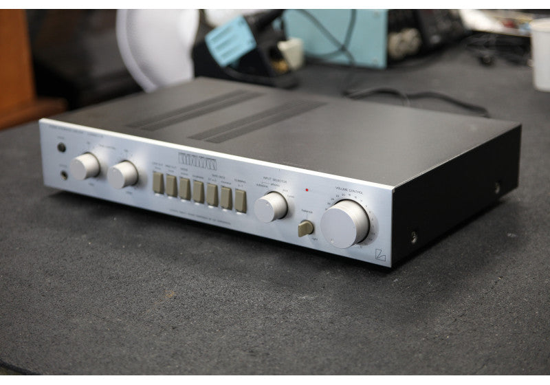 Luxman L-1A