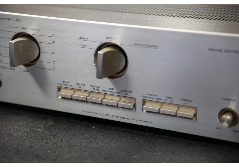 Luxman L-205