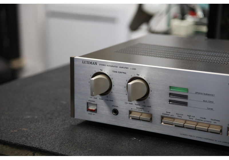 Luxman L-220