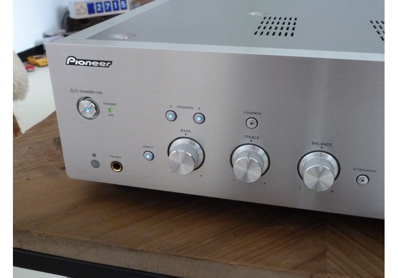 Pioneer A-70