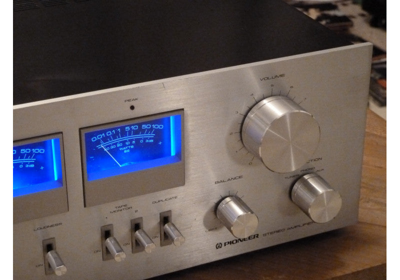 Pioneer SA-706 (Blue Led Light)