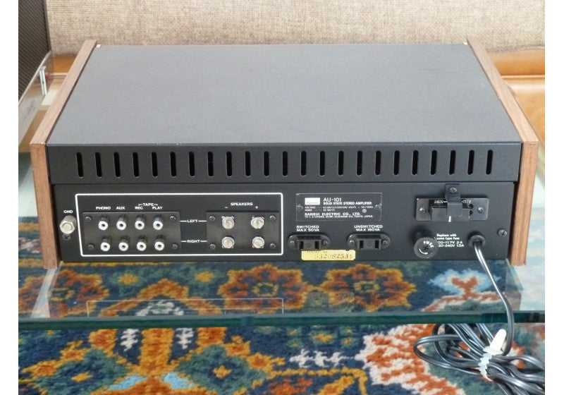 Sansui AU-101