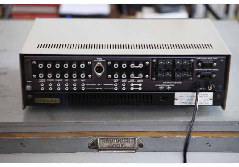 Sansui AU-555