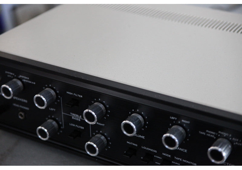 Sansui AU-555