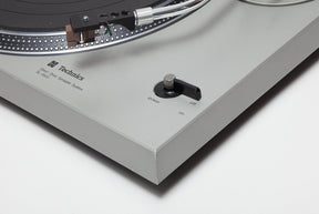 Platine vinyle Technics SL1800 A - Zoom commandes