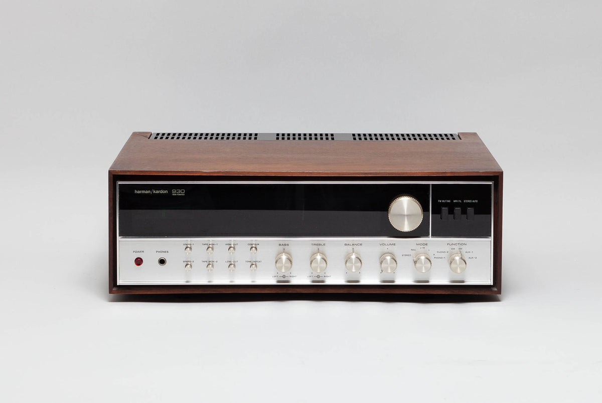 Amplificateur Tuner Harman Kardon 930 - Vue de face bis