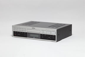 Platine CD Revox CD 226 - Vue de trois quarts
