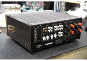 Accuphase E-550