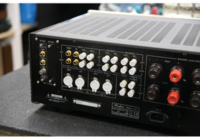 Accuphase E-550