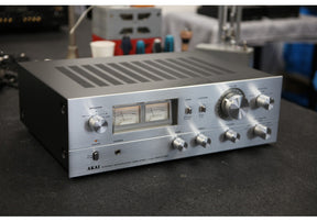 Akai AM-2450