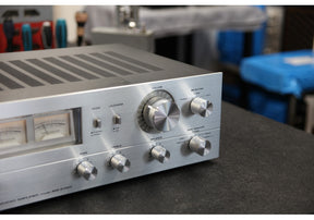 Akai AM-2450