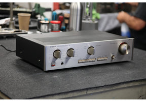 Luxman L-205