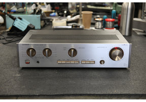 Luxman L-205