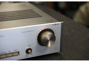 Luxman L-205