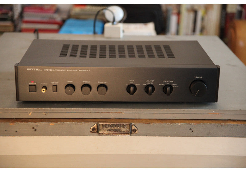 Rotel RA-820AX