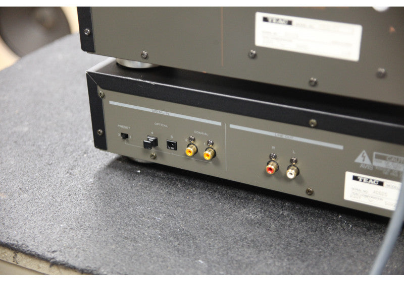Teac Multi D/A Converter D-T1 Teac Multi D/A Converter D-T1