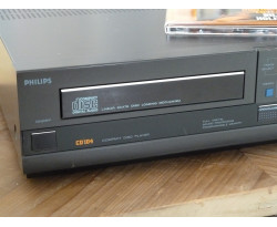 Lecteur CD vintage Philips CD-104 à réviser