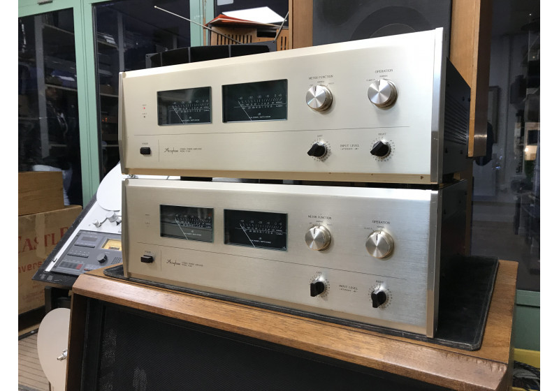 Accuphase P-260 cover